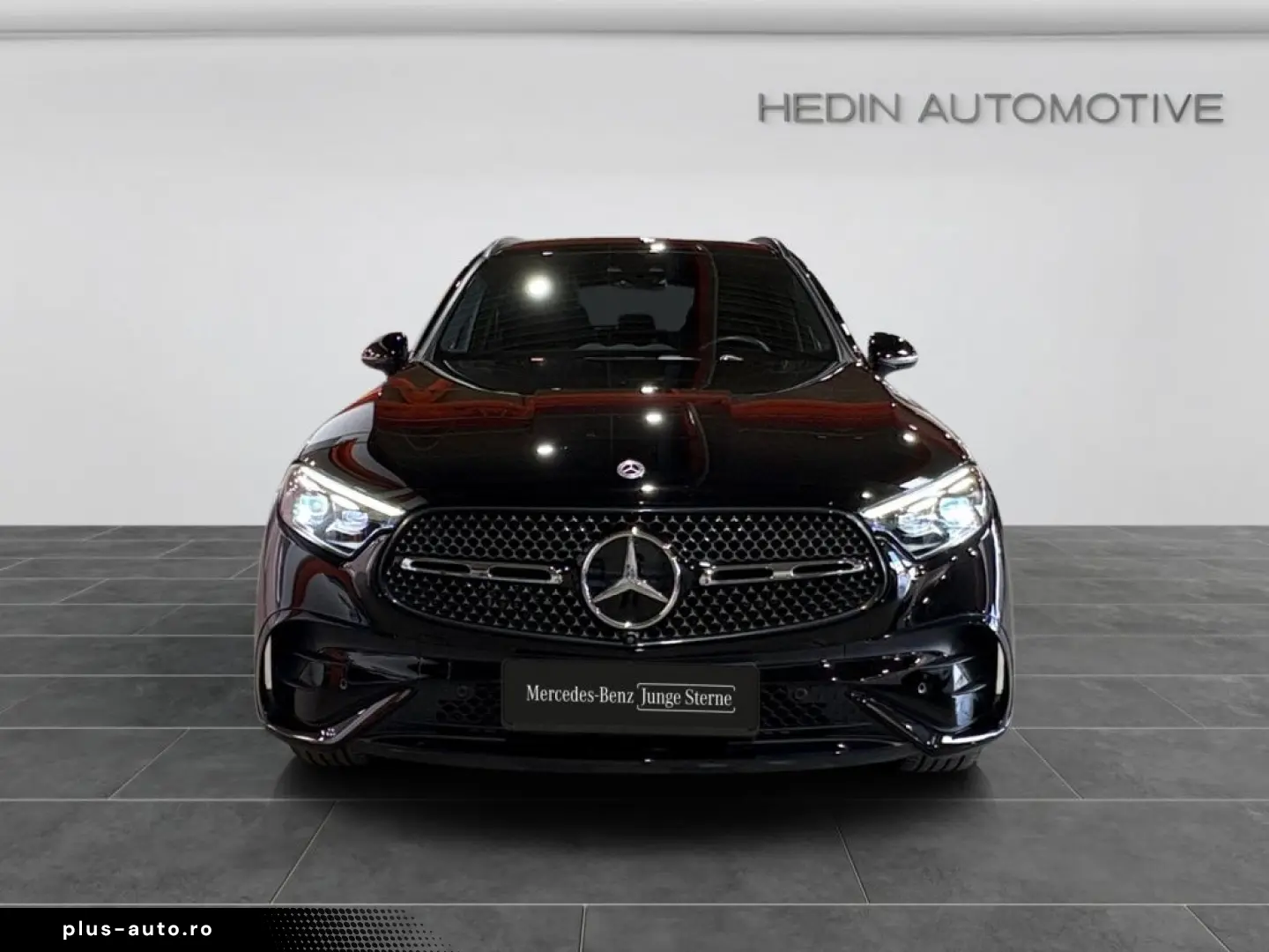 MERCEDES-BENZ GLC 300 4M AMG NIGHT DISTR MEMO KEYL 360  AHK