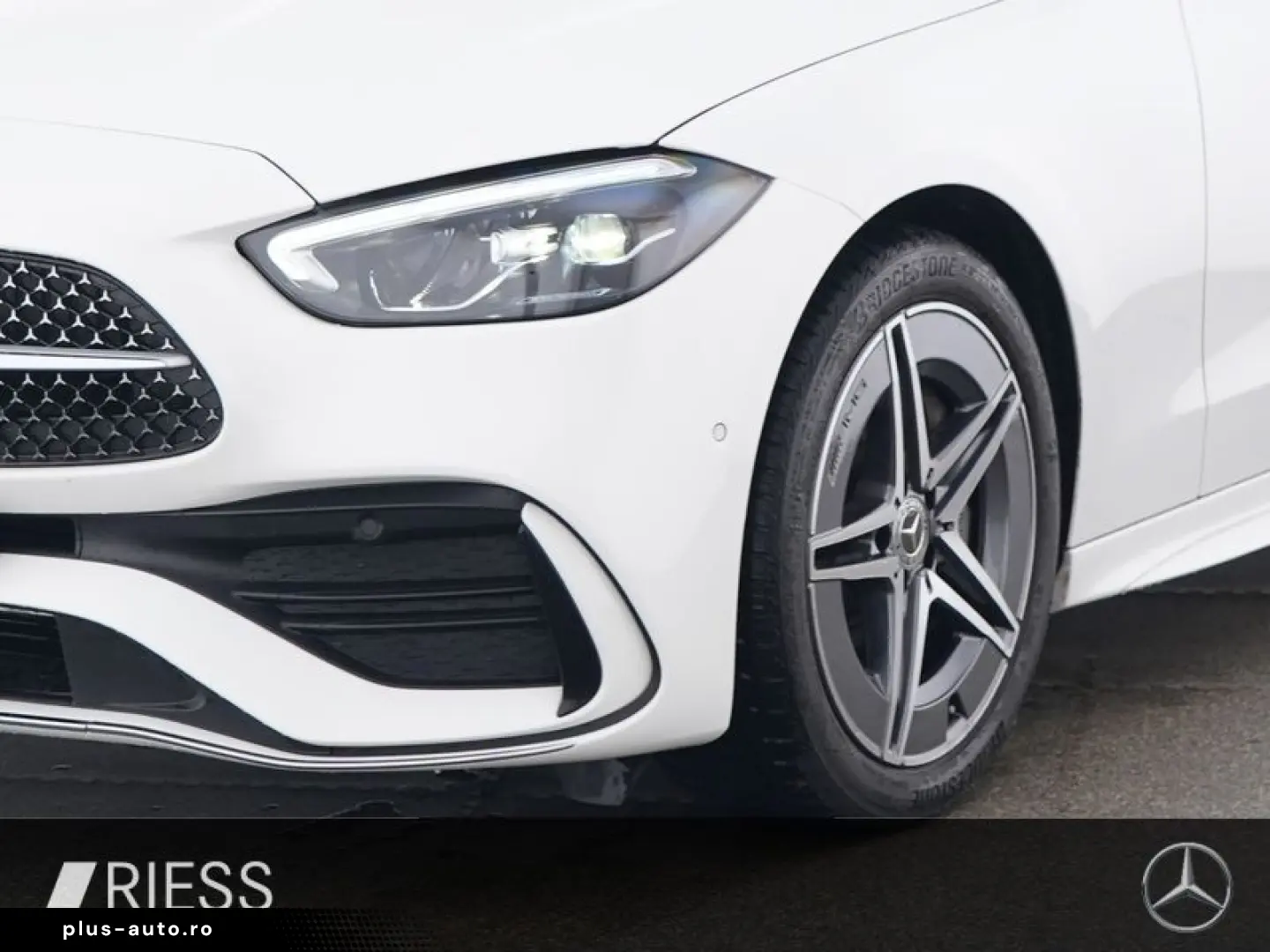 MERCEDES-BENZ C-Class 2025 — imagine 3