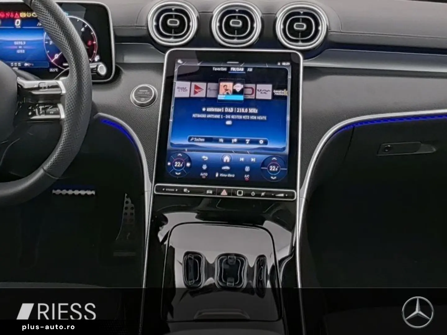 MERCEDES-BENZ C-Class 2025 — imagine 9