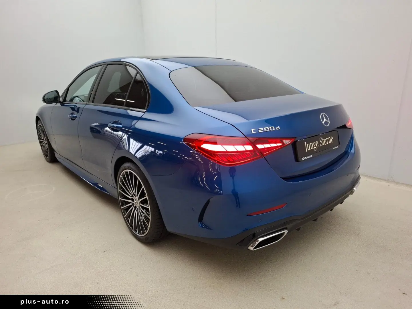 MERCEDES-BENZ C 200d AMG Advanced  Night AHK Pano Distronic