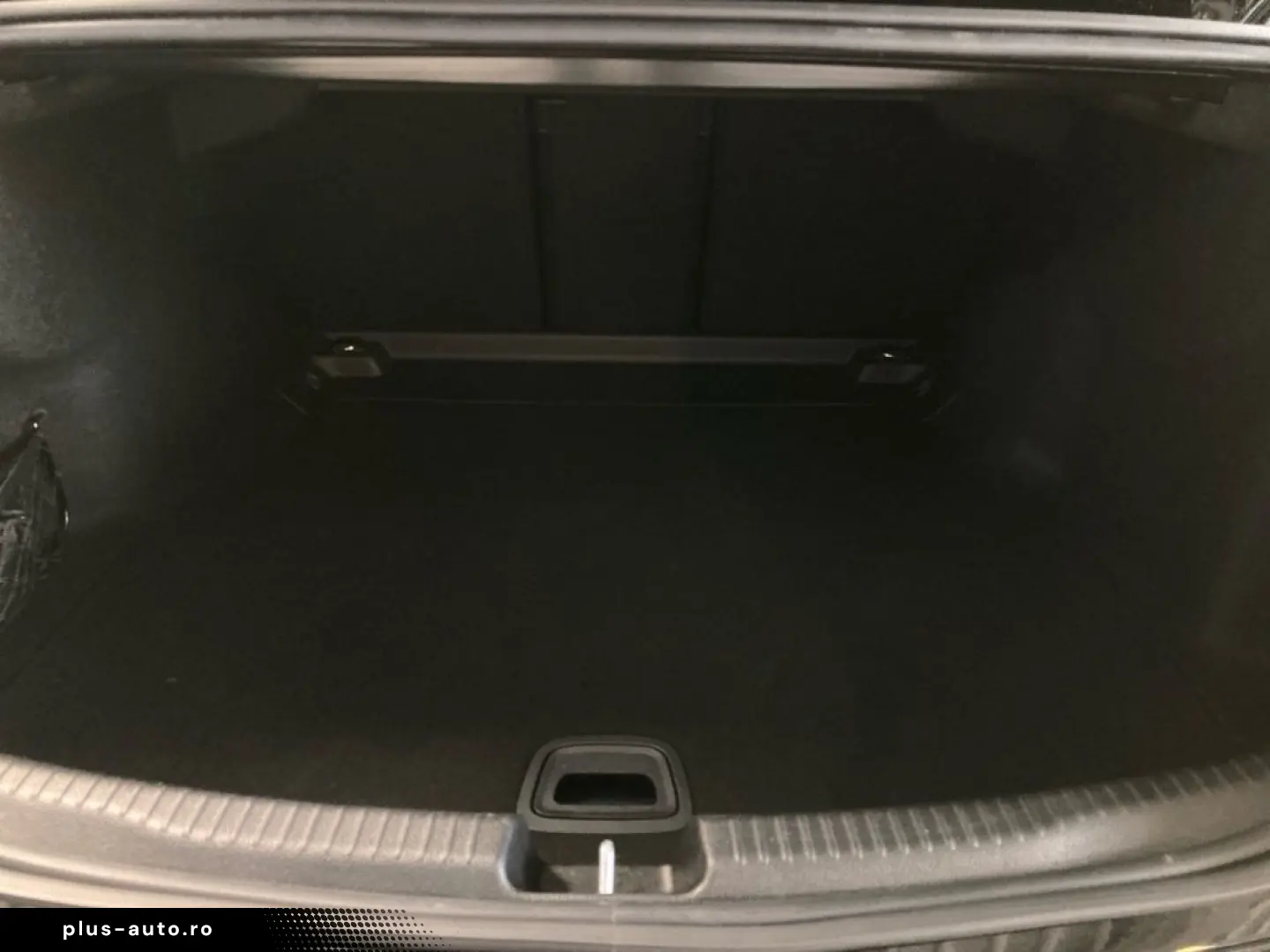 MERCEDES-BENZ C 200 d AMG Pano Night AHK Kamera Memo&hellip;