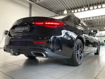 MERCEDES-BENZ C 200 d AMG Pano Night AHK Kamera Memo…