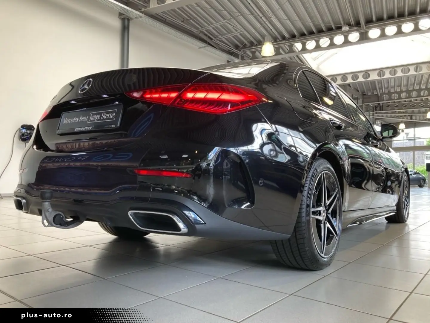 MERCEDES-BENZ C 200 d AMG Pano Night AHK Kamera Memo&hellip;