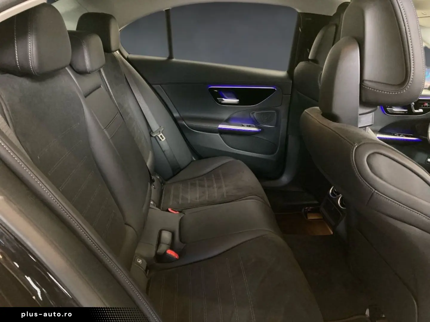 MERCEDES-BENZ C 200 d AMG Pano Night AHK Kamera Memo&hellip;