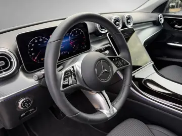 MERCEDES-BENZ C 200 d Avantgarde Pano.-Dach AHK Memory 360