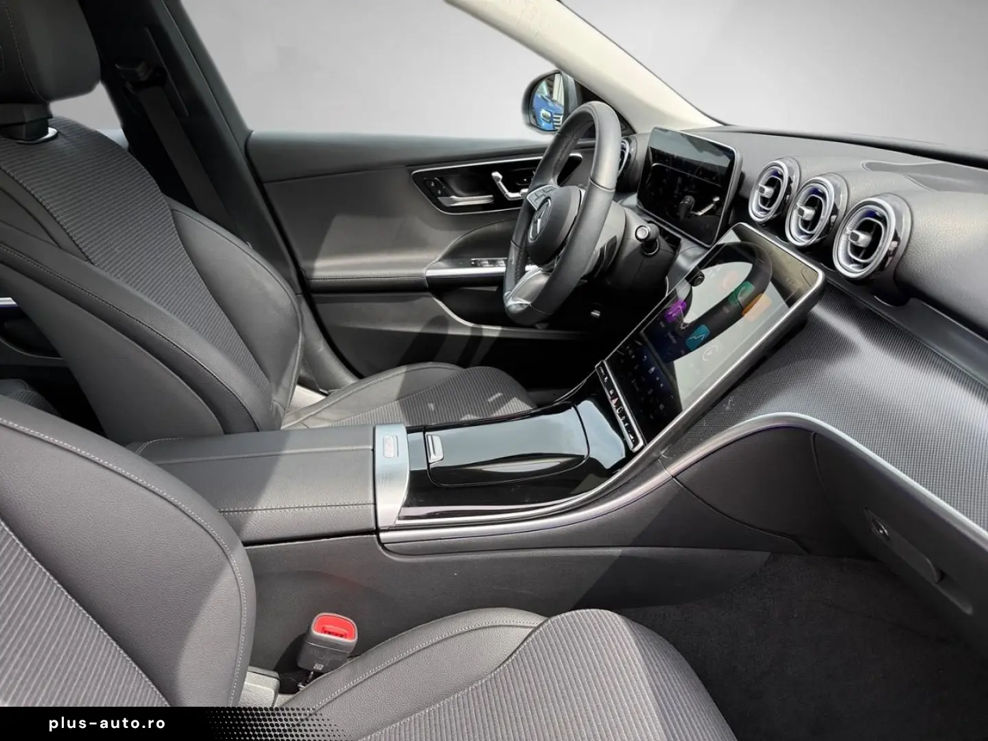 MERCEDES-BENZ C-Class 2025 — imagine 25