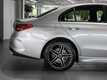 MERCEDES-BENZ C 400 e 4M   AMG NIGHT MEMO 360 AHK DISTR