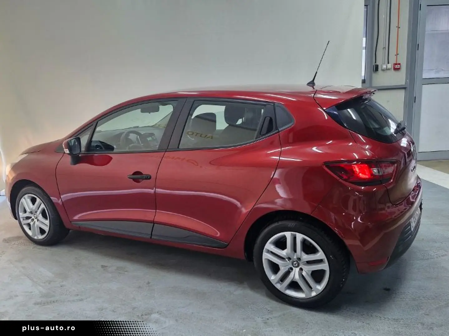 RENAULT CLIO 1.2 16V 75CP Life Evo