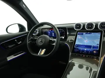 MERCEDES-BENZ GLC 300 d 4M  AMG Premium Digi-Light 3…