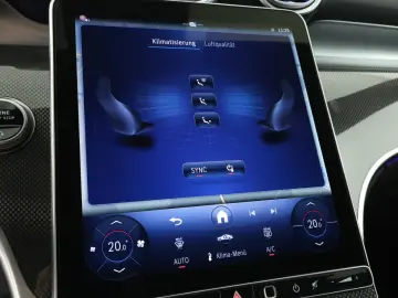 MERCEDES-BENZ GLC 300 d 4M  AMG Premium Digi-Light 3…