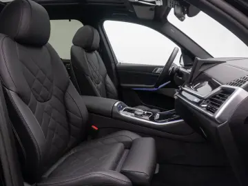 BMW X5 M60i Panorama