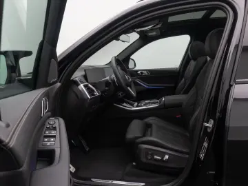 BMW X5 M60i Panorama