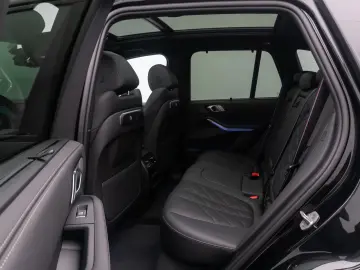 BMW X5 M60i Panorama