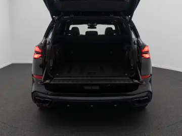 BMW X5 M60i Panorama