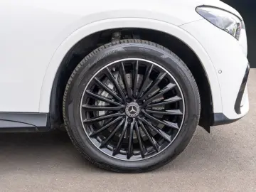 MERCEDES-BENZ GLC 300 d 4MATIC Coupé  AMG Night DIGI AHK 360
