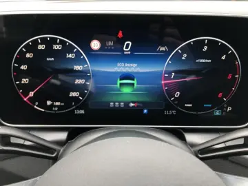 MERCEDES-BENZ GLC 220 d 4MATIC Coupe AMG ILS MBUX Burm Night