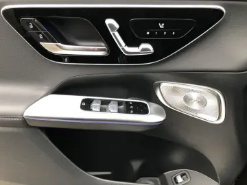 MERCEDES-BENZ GLC 220 d 4MATIC Coupe AMG ILS MBUX Burm Night