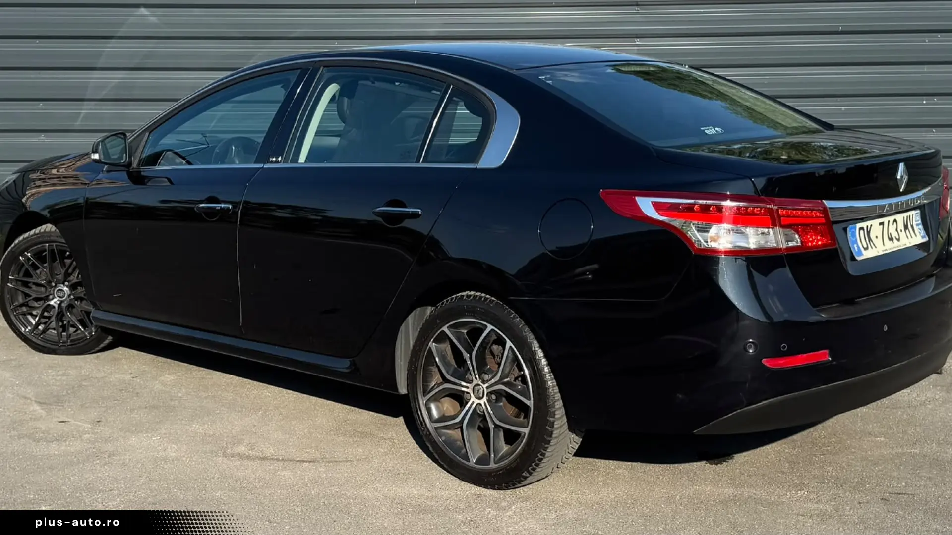 Renault Latitude 2.0 dCi Initiale – 175 CP – Automată – 2014