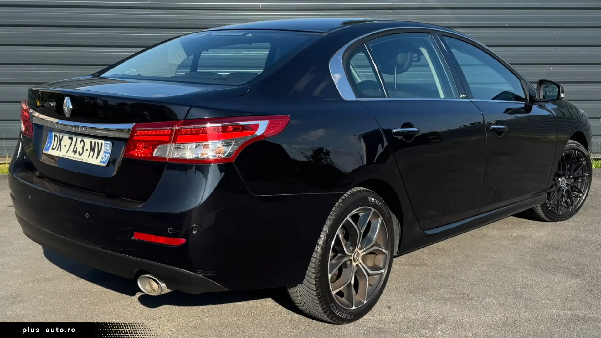Renault Latitude 2.0 dCi Initiale – 175 CP – Automată – 2014