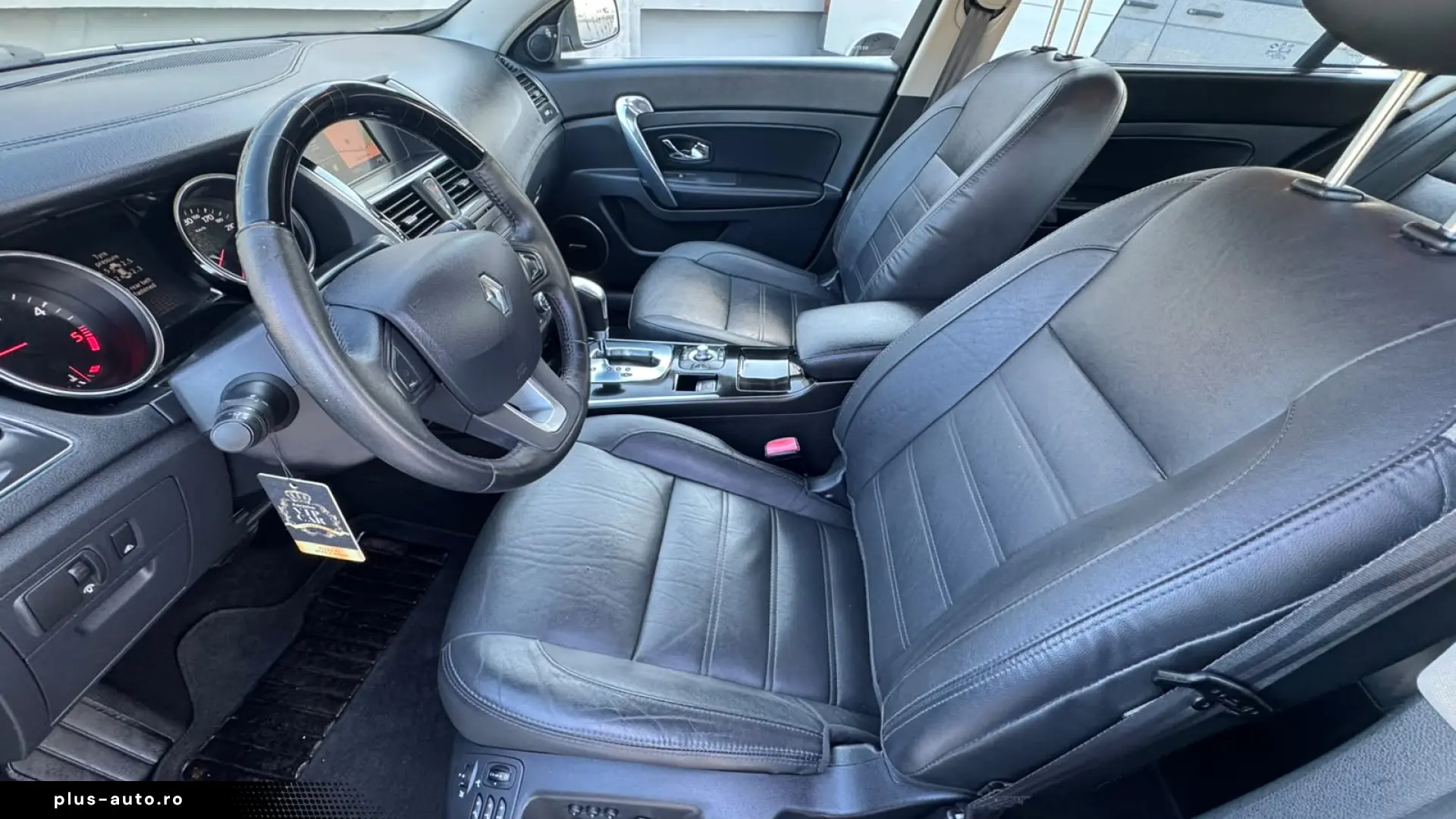 Renault Latitude 2.0 dCi Initiale – 175 CP – Automată – 2014