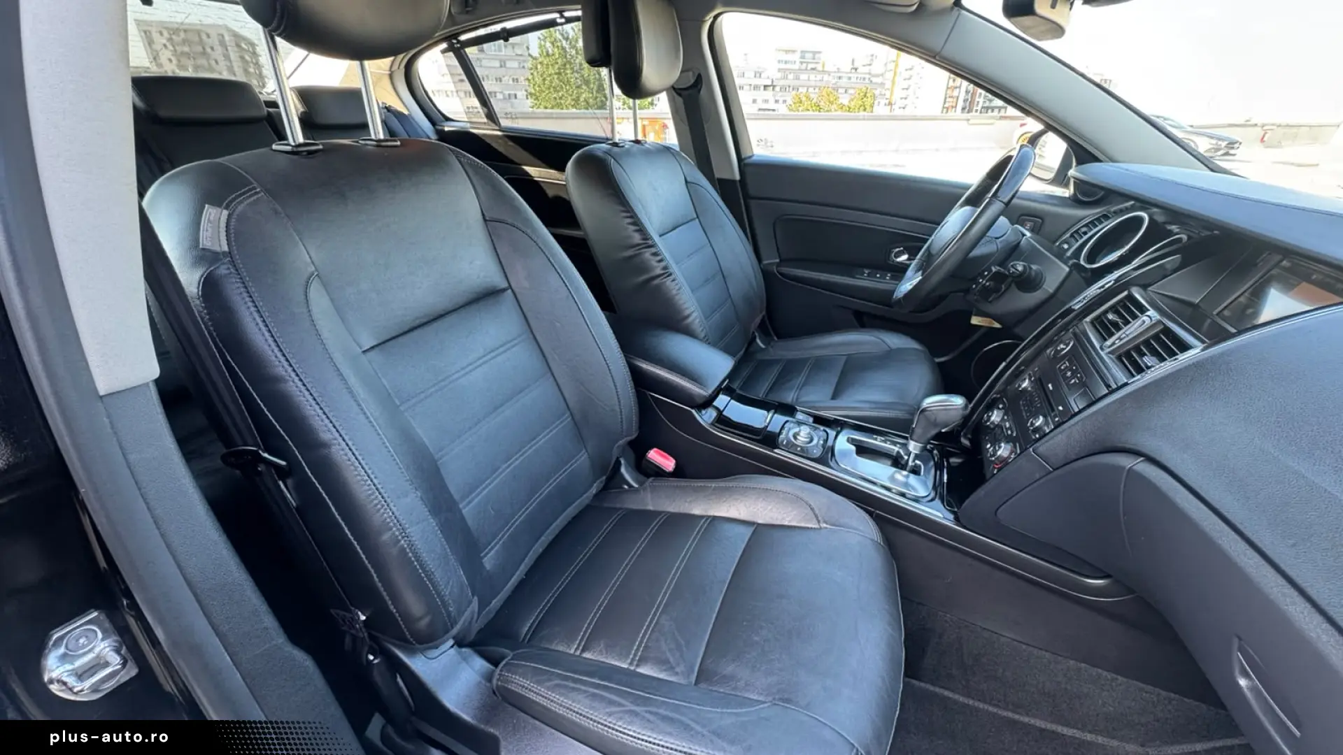 Renault Latitude 2.0 dCi Initiale – 175 CP – Automată – 2014