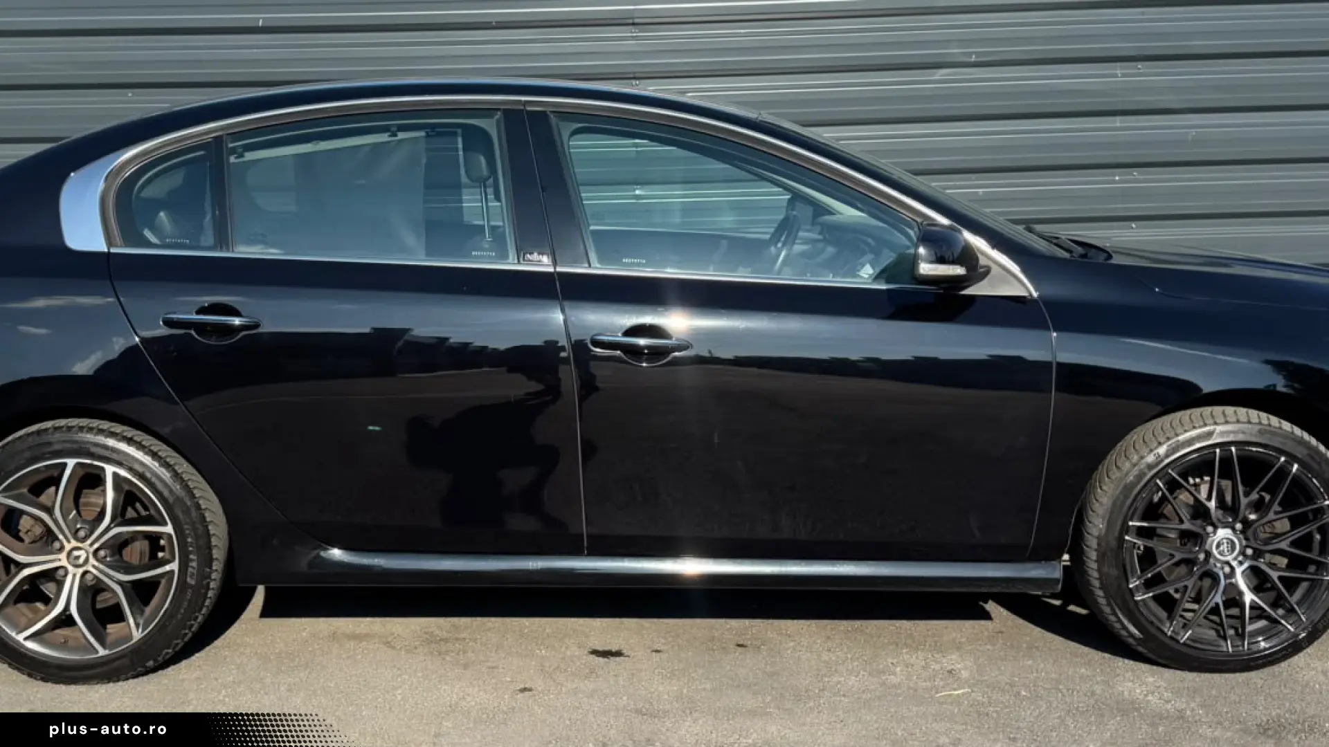 Renault Latitude 2.0 dCi Initiale – 175 CP – Automată – 2014