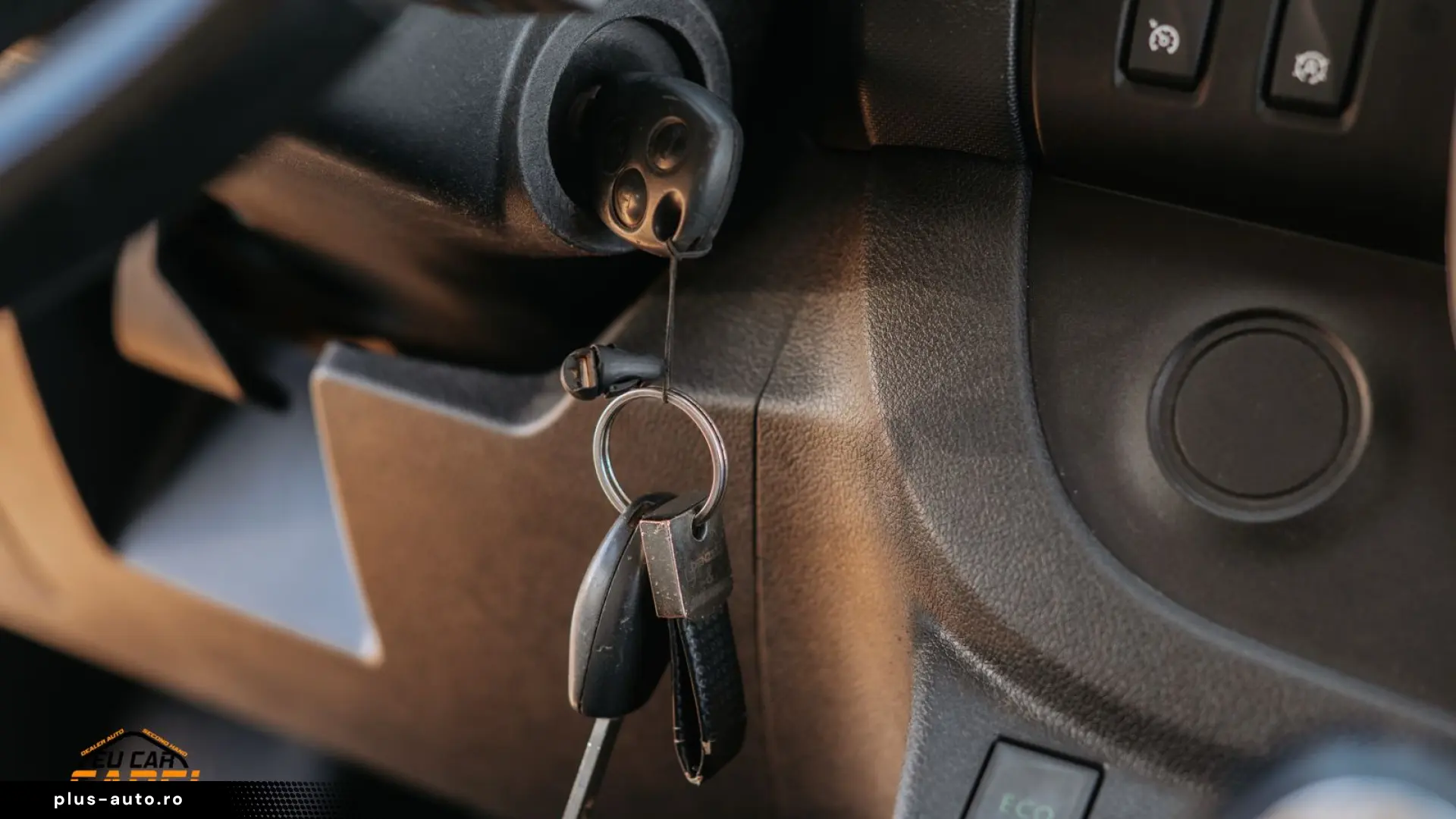 OPEL VIVARO 1 6 DIESEL  8 1 LOCURI