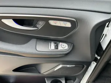 MERCEDES-BENZ V 300 d 4MATIC AVANTGARDE