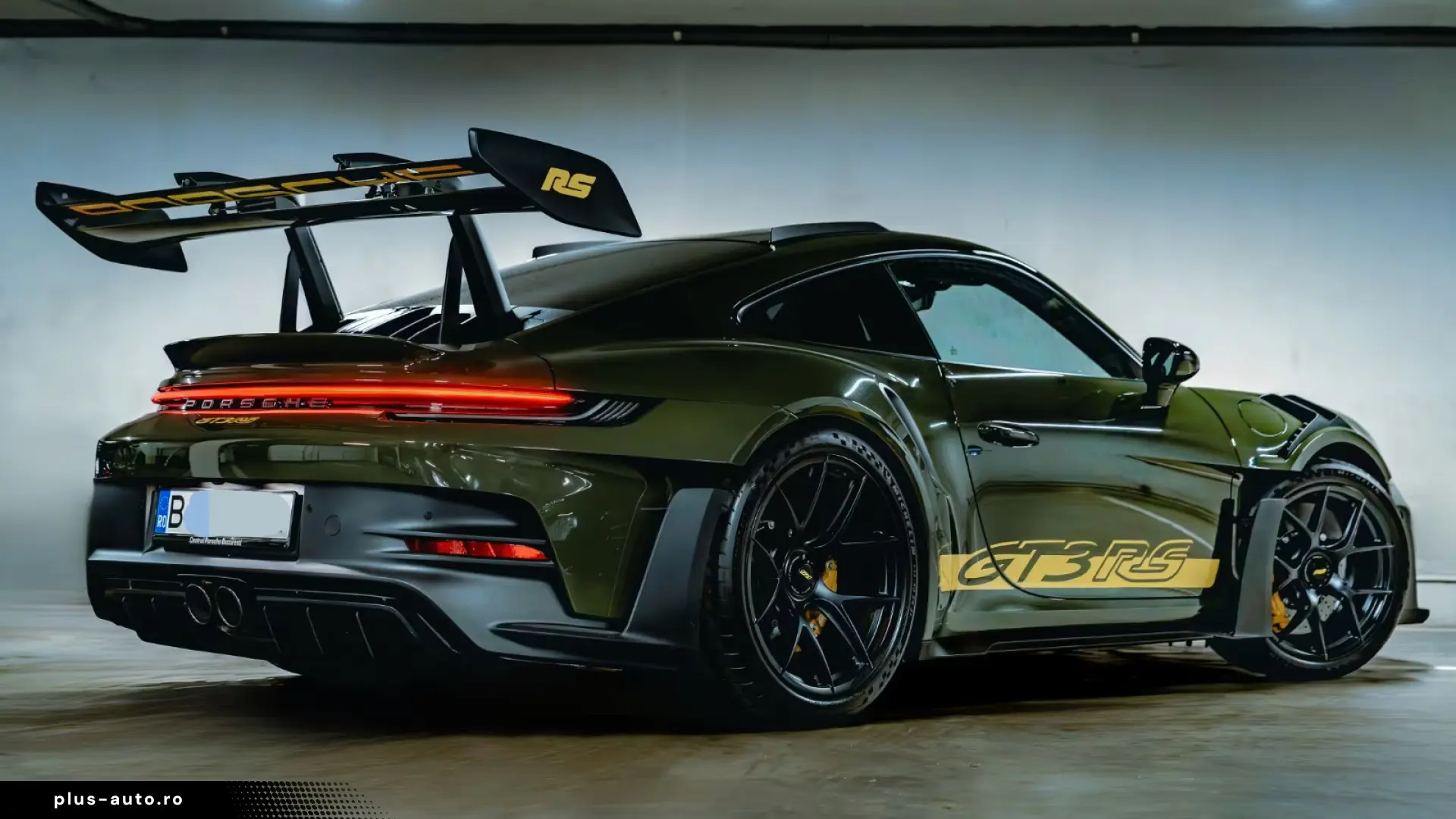 Porsche 911 GT3RS Weissach