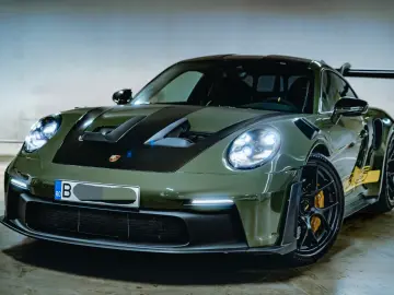 Porsche 911 GT3RS Weissach