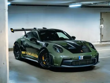 Porsche 911 GT3RS Weissach