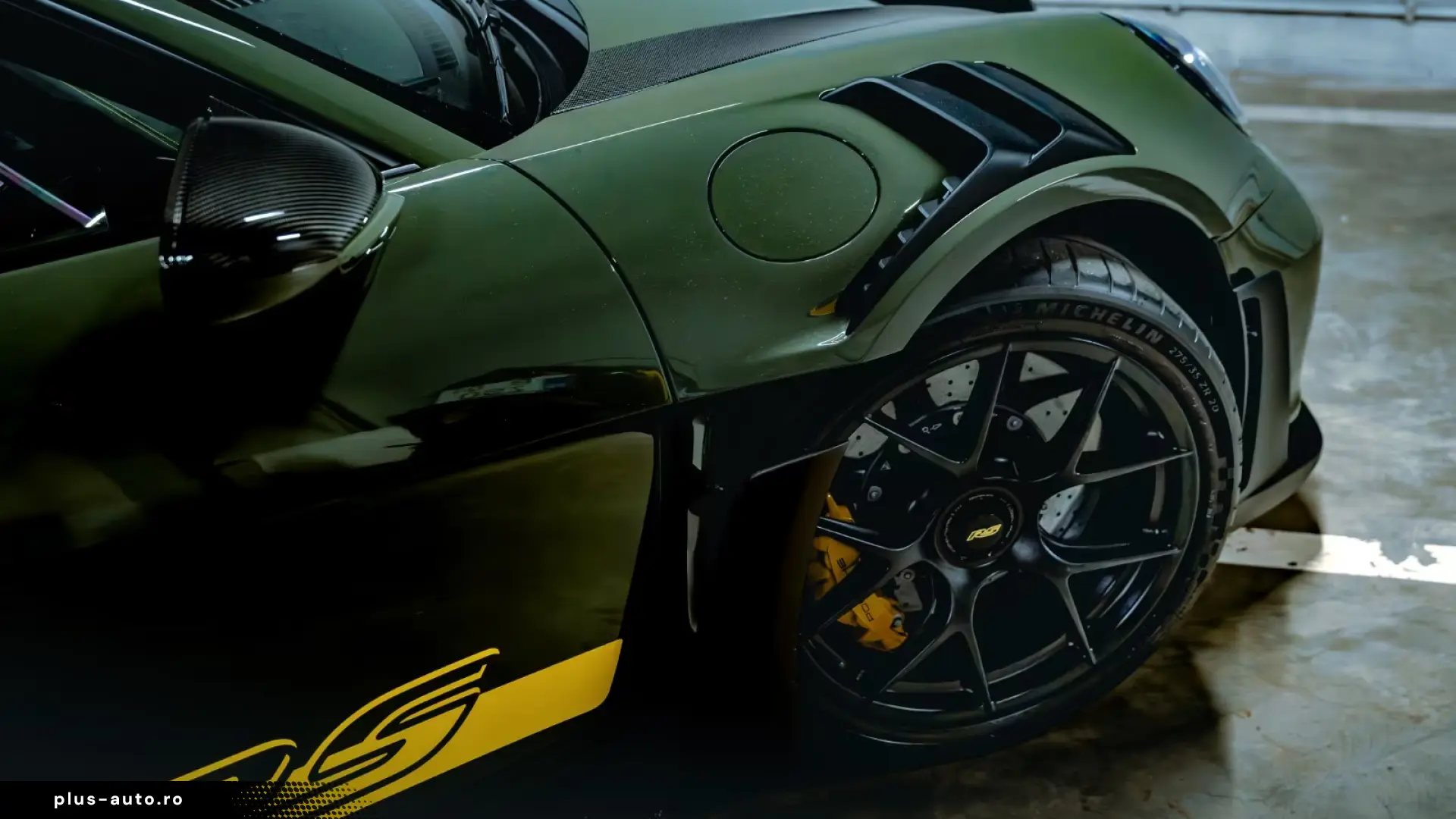 Porsche 911 GT3RS Weissach