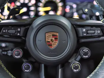 Porsche 911 GT3RS Weissach