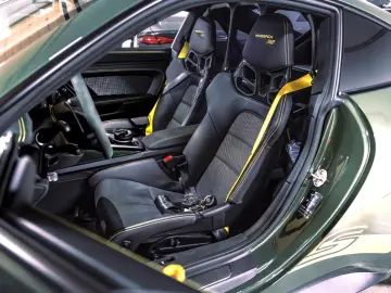 Porsche 911 GT3RS Weissach