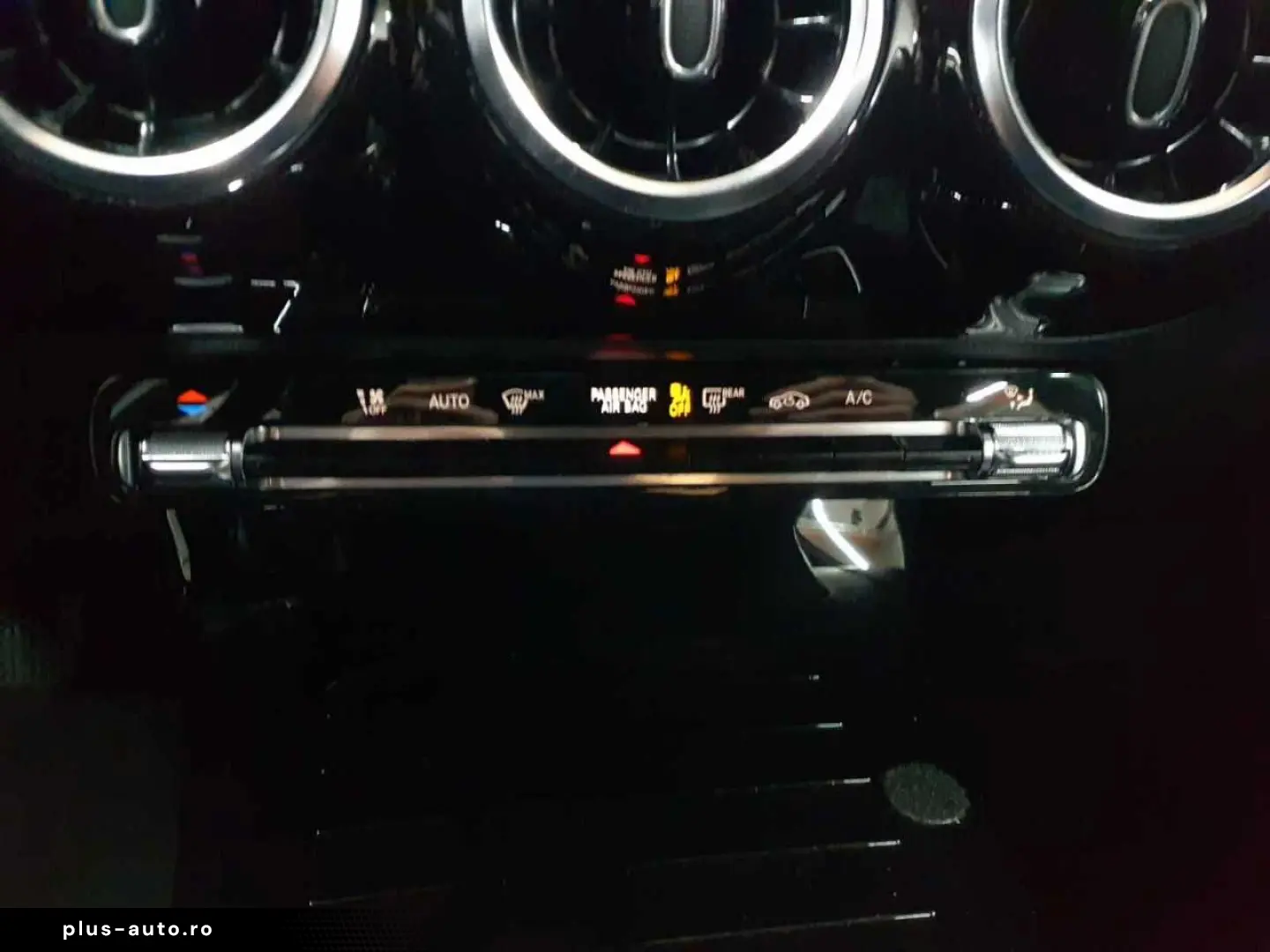 MERCEDES-BENZ A 200 7G-DCT Style BusiP LED MBUX