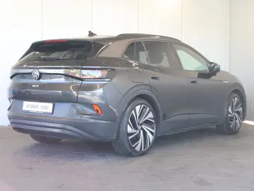 VW ID.4 Pro Perf. WÄRMEP HUD PANO AHK SERVO DEFEKT