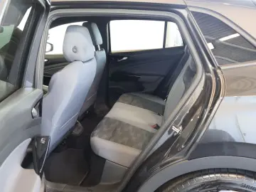 VW ID.4 Pro Perf. WÄRMEP HUD PANO AHK SERVO DEFEKT