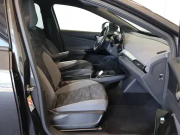VW ID.4 Pro Perf. WÄRMEP HUD PANO AHK SERVO DEFEKT