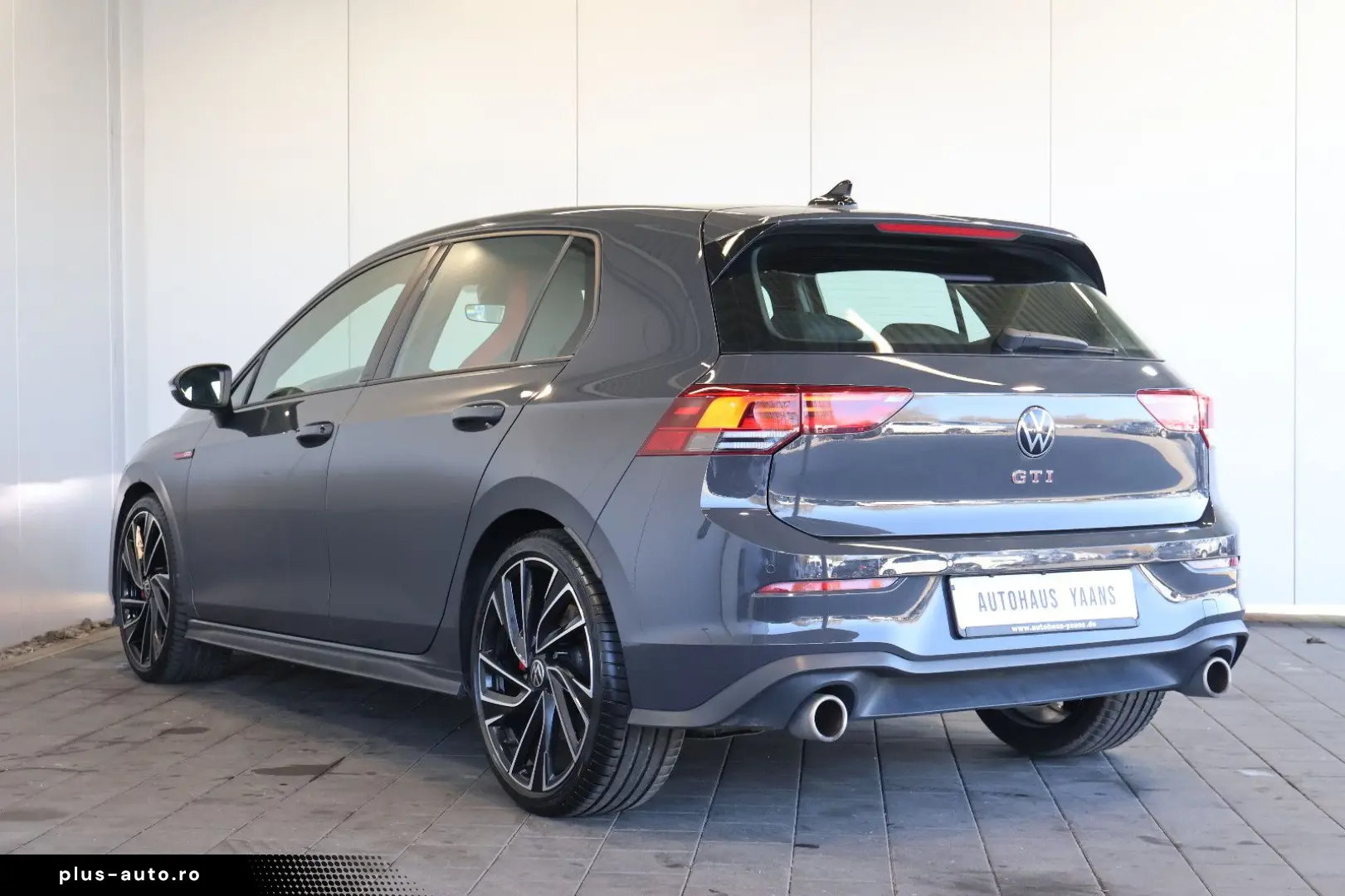 VW Golf VIII GTI 2.0 TSI AID ACC LED AMBIENT 19