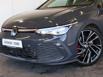 VW Golf VIII GTI 2.0 TSI AID ACC LED AMBIENT 19