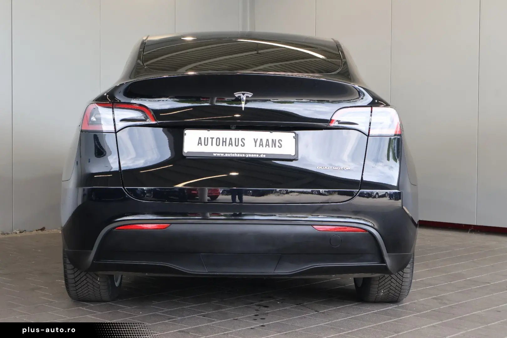 TESLA Model Y Long Range Dual AWD AUTOPILOT 3 PANO