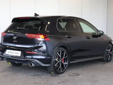 VW Golf VIII GTI 2.0 TSI AID ACC KAM LED 19  AHK