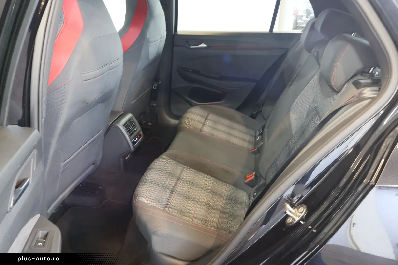VW Golf VIII GTI 2.0 TSI AID ACC KAM LED 19  AHK