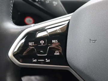 VW ID.7 Pro H K HUD MATRIX 360  SITZKLIMA PANO