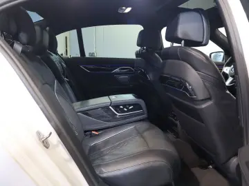 BMW 740 d M Sport xDrive LUFT HUD SOFT 360  20  AHK
