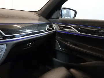 BMW 740 d M Sport xDrive LUFT HUD SOFT 360  20  AHK