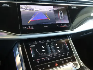 AUDI SQ8 4.0 TFSI qu.B&O NACHT LUFT HUD SOFT PANO AHK