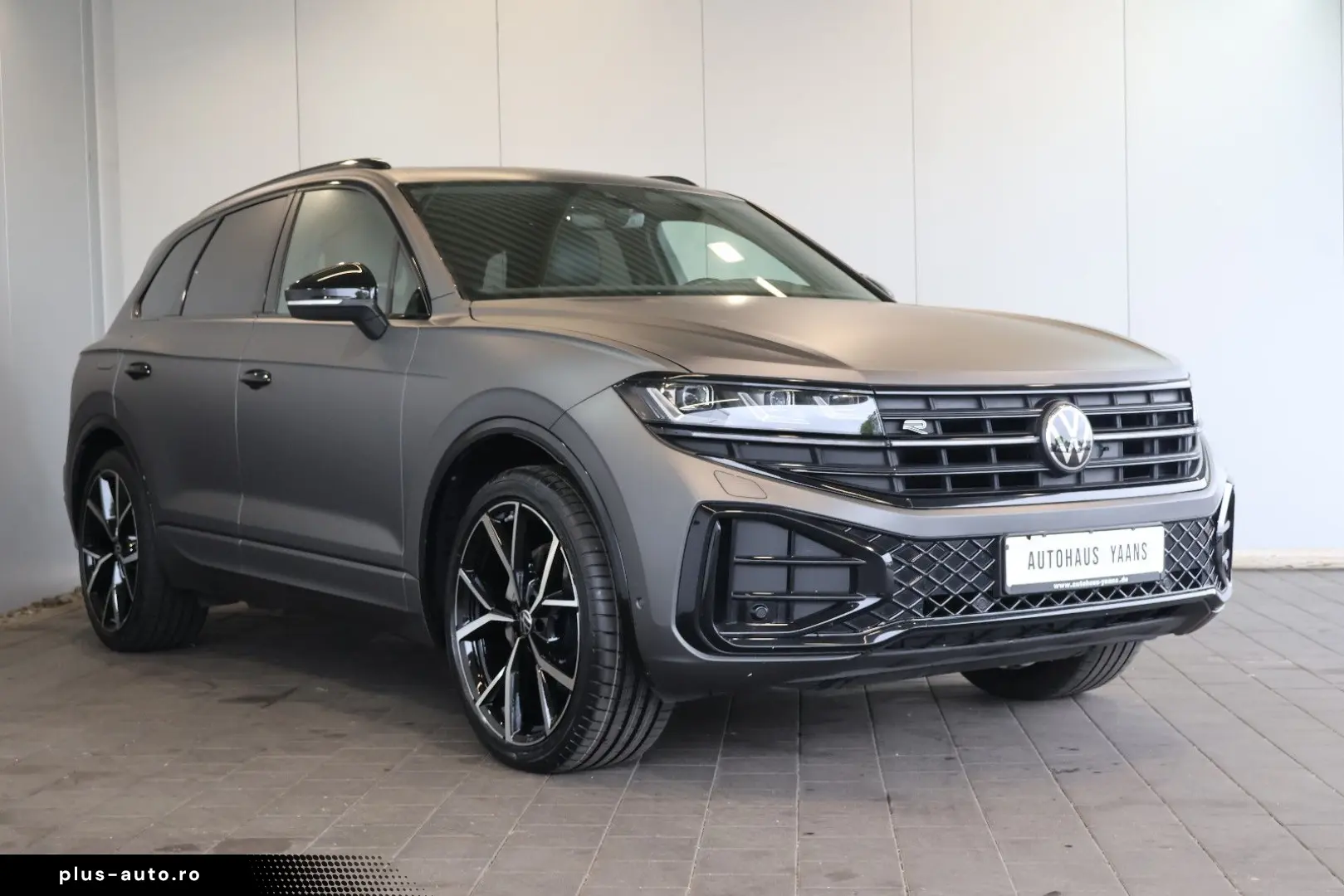 VW Touareg 3.0 TDI R-Line LUFT NACHT PANO AHK HUD