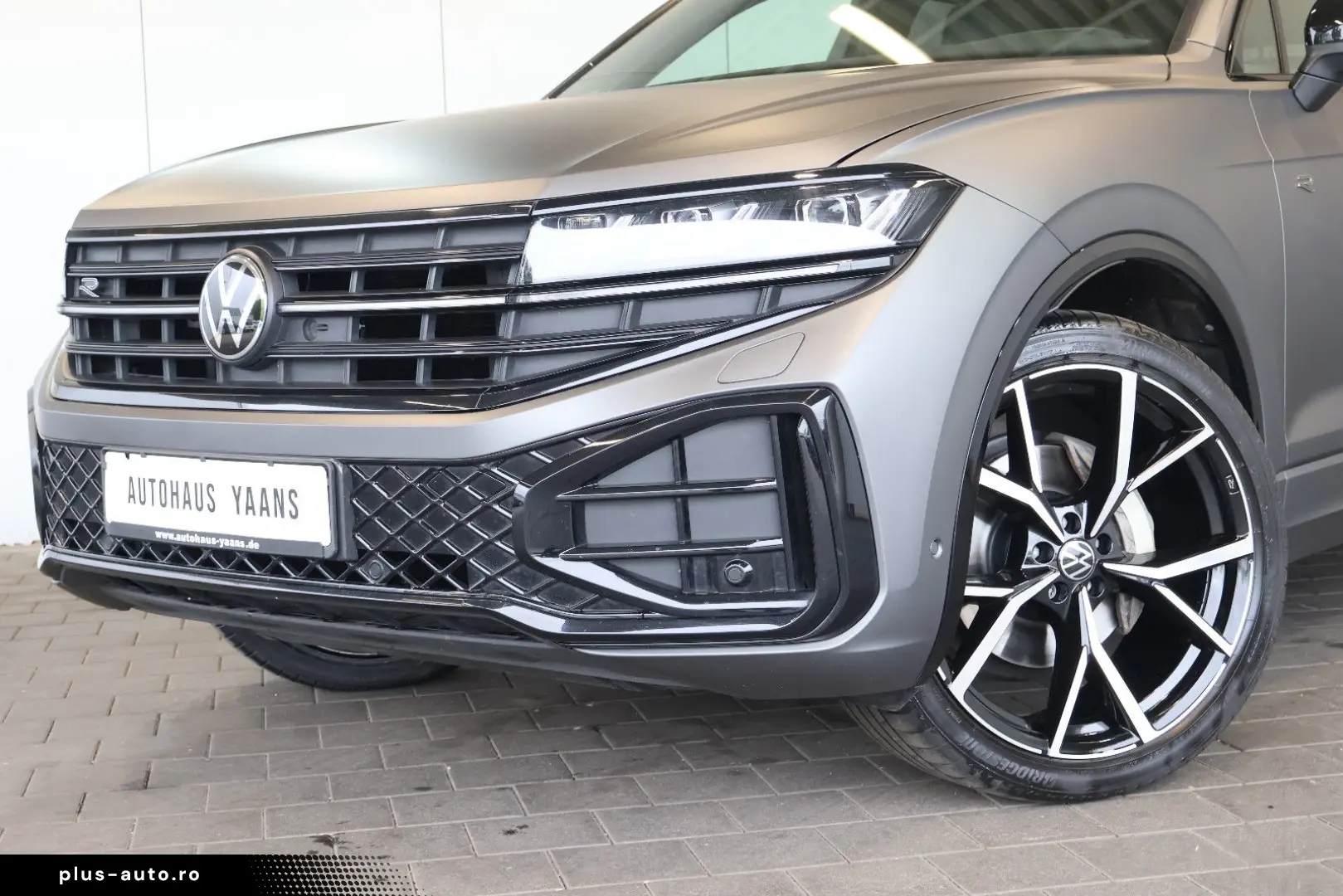 VW Touareg 3.0 TDI R-Line LUFT NACHT PANO AHK HUD