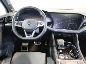 VW Touareg 3.0 TDI R-Line LUFT NACHT PANO AHK HUD